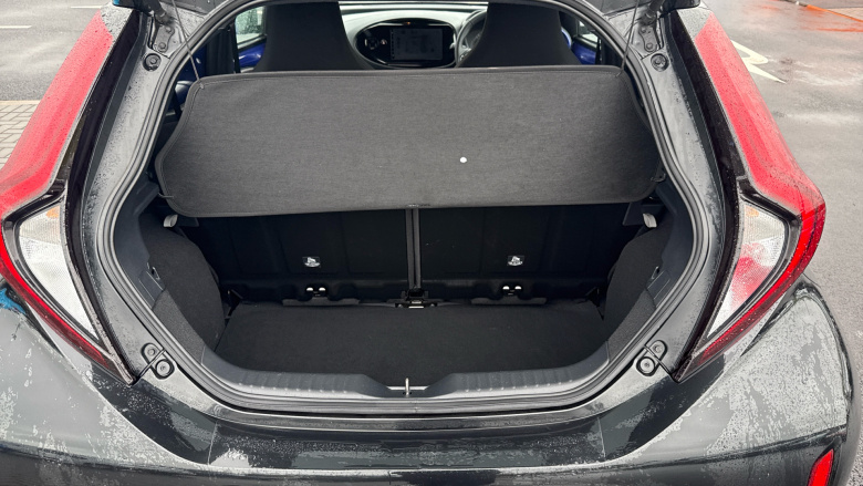 Toyota Aygo X 1.0 VVT-i Edge 5dr Petrol Hatchback